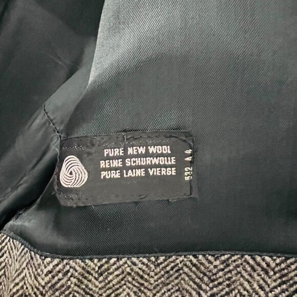 VTG Maitland of England Men's Gray Wool Herringbone Overcoat 46 R - Picture 9 of 15